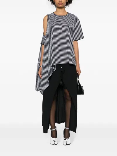 Shop Junya Watanabe Horizontal Stripe Pattern Asymmetric T-shirt In Black