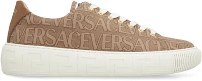 Shop Versace Men's Beige Low-top Sneakers With  Motif And Leather Details In Tan