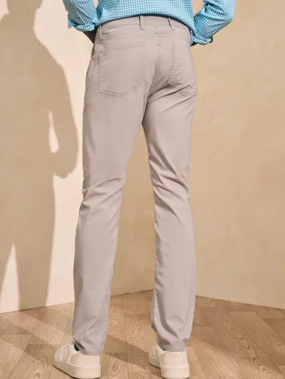 Faherty Movement 5-pocket Pants In Fossil In Fossil