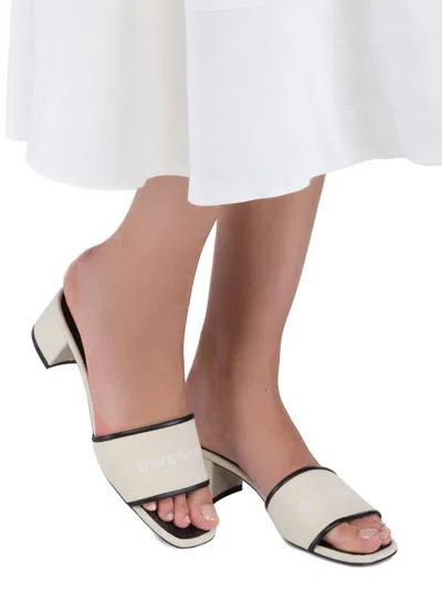 Givenchy Pumps In Natbeige