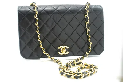 Pre-owned Chanel Full Flap Black Leather Shoulder Bag ()