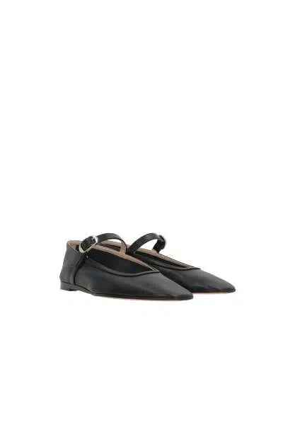 Shop Le Monde Beryl Flat Shoes In Black