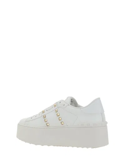 Shop Valentino Garavani Sneakers In Bianco