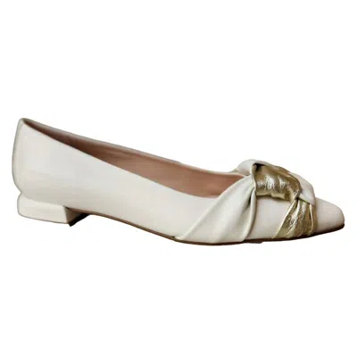Pedro Antón Women's Flats In White In White