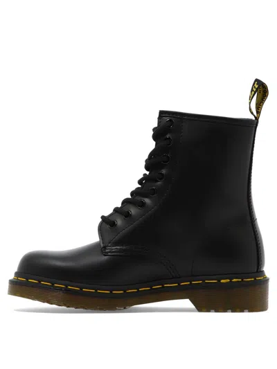 Dr. Martens' Flache Stiefeletten Dr. Martens Damen Farbe Schwarz In Black