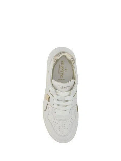 Shop Valentino Garavani Sneakers In Bianco/platino/bianco/platino/bianco