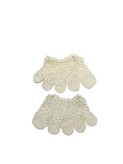 Antipast Fishnet Five Fingers Short Socks In Bianco