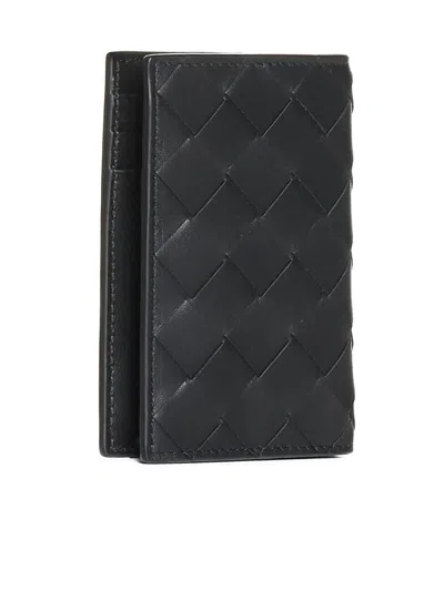 Bottega Veneta Intrecciato Medium Bi-fold Wallet With L-zip In Black