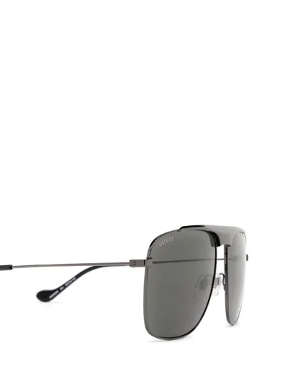 Shop Gucci Eyewear Sunglasses In Ruthenium