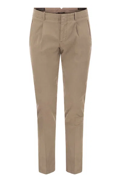 Peserico Men's Cotton And Silk Trousers In Beige