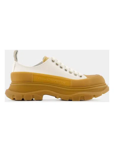 Alexander Mcqueen Women's Tread Sneakers In Beige