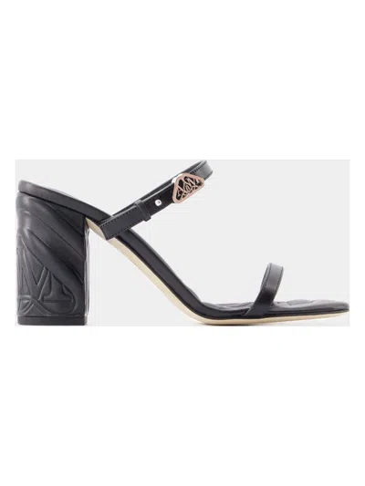 【関税込み】Seal Heeled Sandals - Alexander McQueen - Leathe Seal Heeled Sandals - Alexander McQueen - Leather - Black