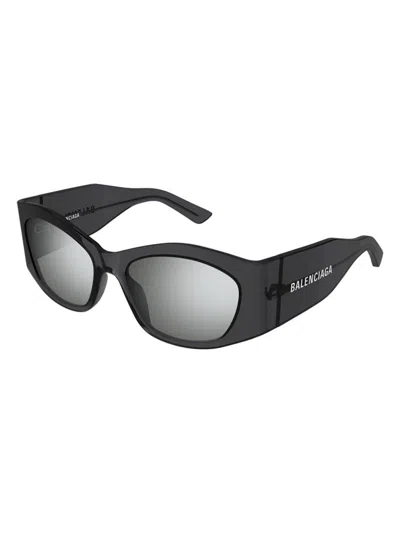 Balenciaga Occhiali Da Sole Signature Butterfly In Acetato Nero Donna In Black