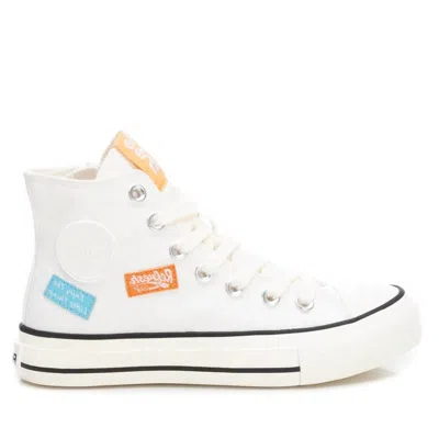Xti Women's Canvas High-top Sneakers In White In White