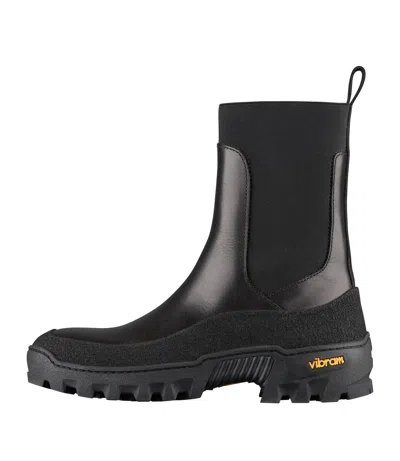 Apc Sacha Boots In Black