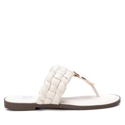 XTI WOMEN'S FLAT SANDALS IN OPEN WHITE 