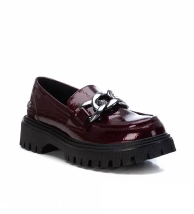 Xti Women's Moccasins In Burgundy In White