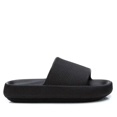 Xti Women's Rubber Flat Sandals In Black In Black