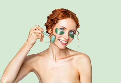Knesko Green Jade Calm Collagen Mask & Green Jade Gemstone Roller Discovery Kit In Default Title