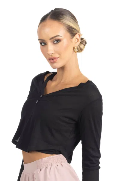 Akalia Ashley Long Sleeve Breathable Top In Black