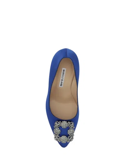 Shop Manolo Blahnik Pumps In Bblu