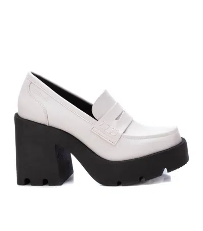 Xti Women's Heeled Moccasins In Ice In White