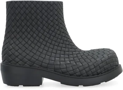 Bottega Veneta Fireman Ankle Boots In Black