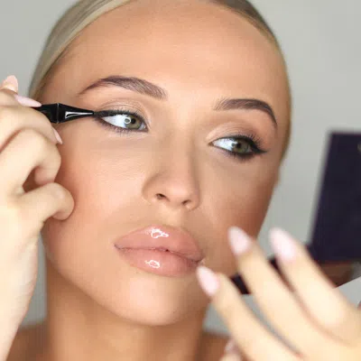 Kevyn Aucoin Angled Eyeliner Brush In Default Title