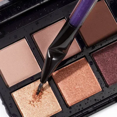 Kevyn Aucoin Angled Eyeliner Brush In Default Title