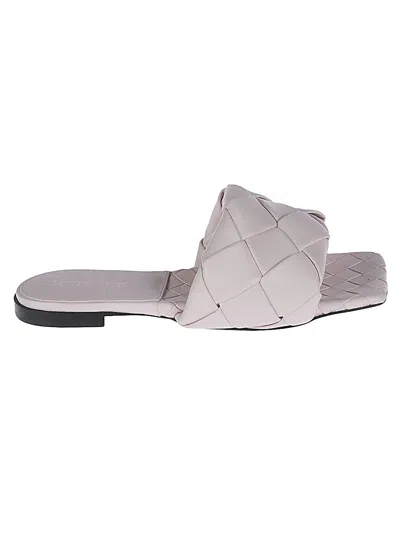 Bottega Veneta Lido Leather Flat Sandals