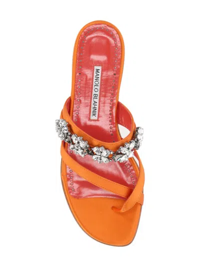 Manolo Blahnik Susa Crossover Straps Sandals In Dora