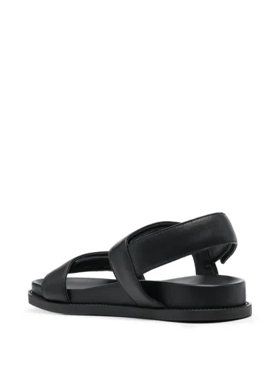 E 'clat Leather Flat Sandals