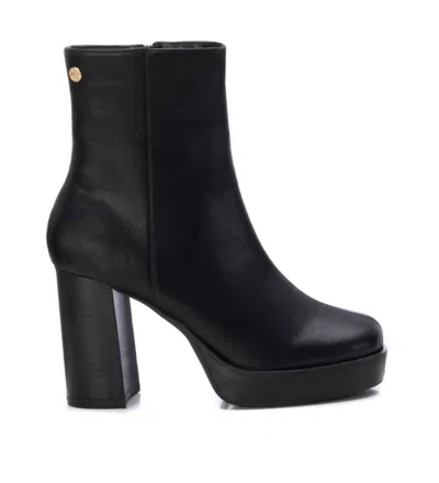 Xti Women's Block Heel Booties In Black In Black