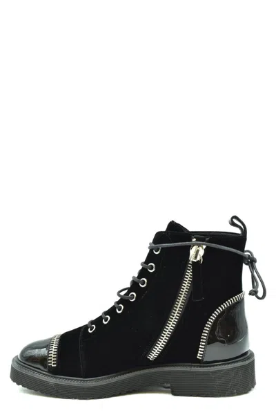Giuseppe Zanotti Booties In Black