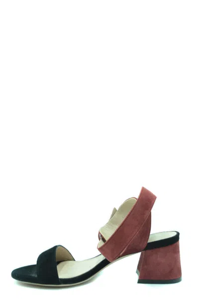 Stuart Weitzman Sandals In Black
