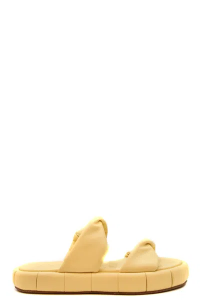 Themoirè Sandalias - Crema In Beige