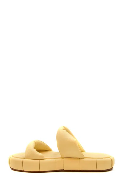 Themoirè Sandalias - Crema In Beige
