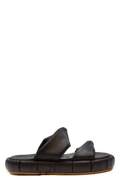 Themoirè Sandals In Black