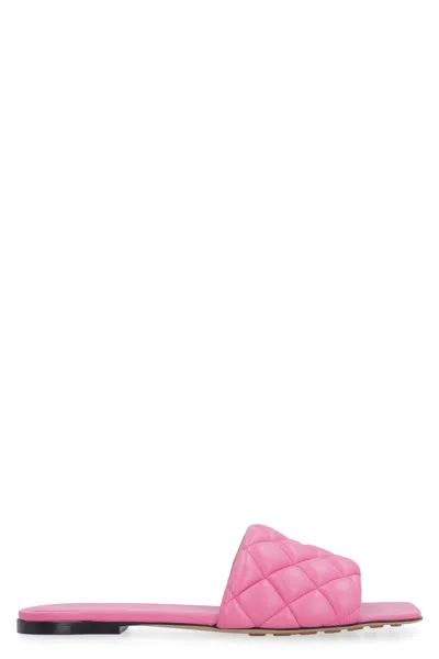 Bottega Veneta Flat Padded Sandals In Fuchsia
