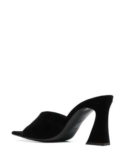 Giuseppe Zanotti Solhene Velvet Mules In Black