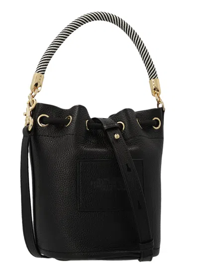 Marc Jacobs The Leather Bucket Black Handbag With Drawstring And Front Logo In Hammered Leather
