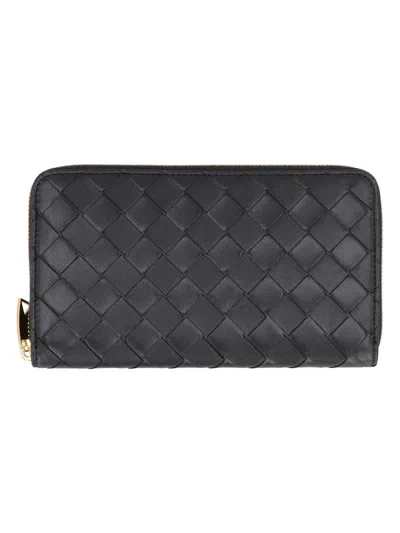 Bottega Veneta Leather Zip-around Wallet In Black
