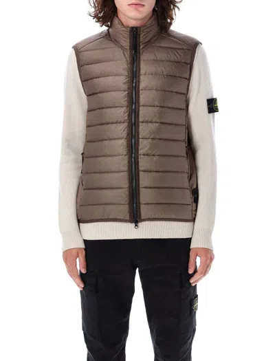 Shop Stone Island 4 Season Vest In Walnut