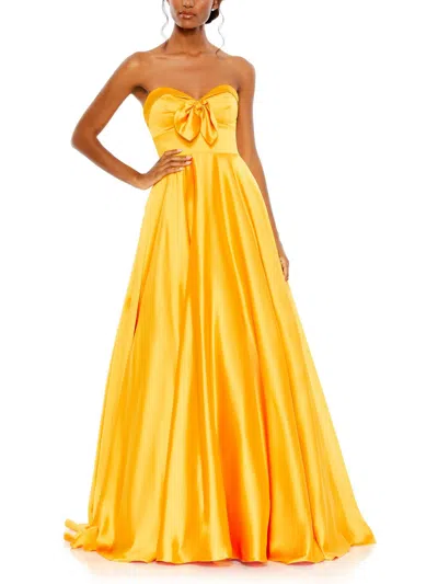 Mac Duggal Bow Sweetheart Strapless A Line Gown In Gold