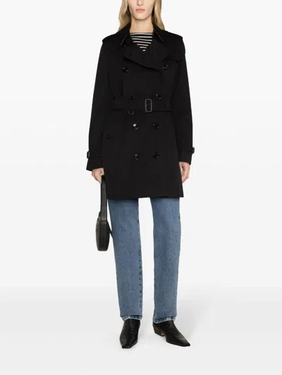 Burberry Women's Kensington Cotton Trench Coat In Black