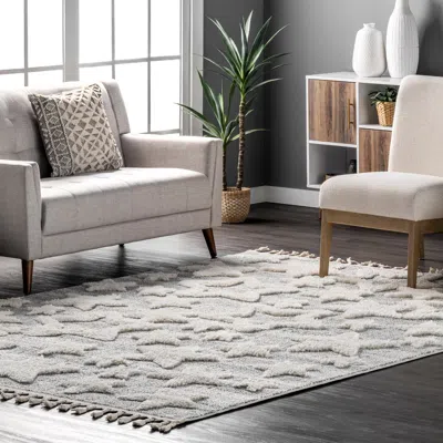 Nuloom Raven Modern Stars High Low Shaggy Tassel Area Rug