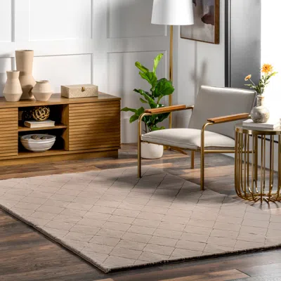 Nuloom Amy Casual Faux Rabbit Machine Washable Area Rug