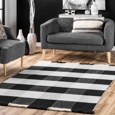 Nuloom Fay Buffalo Plaid Fringe Area Rug