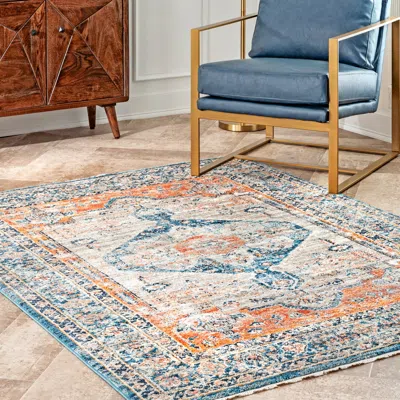 Nuloom Brynn Petalled Medallion Area Rug