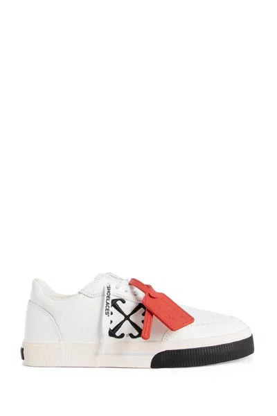 Shop Off-white Low-top